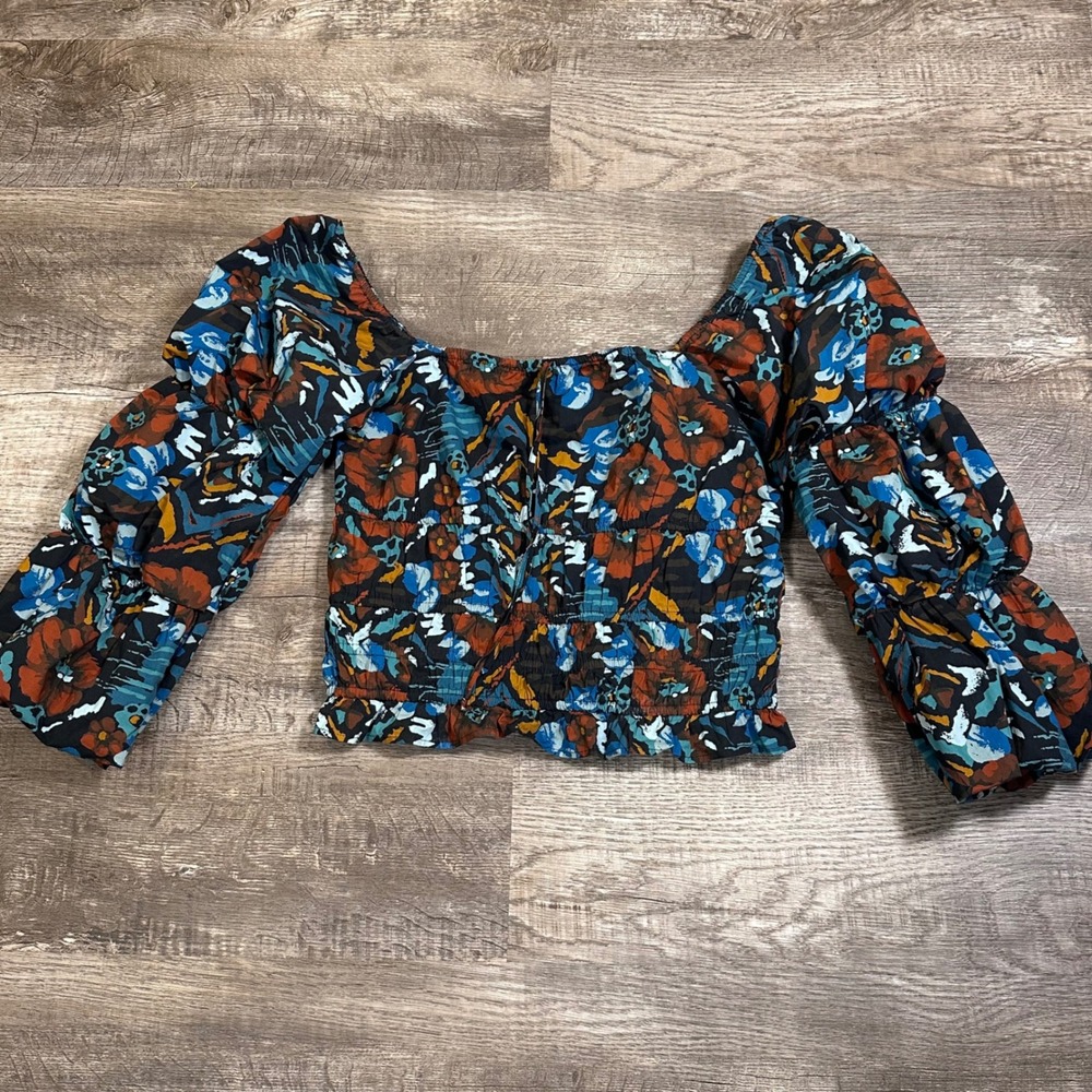 Porridge Clothing Women L Floral Puff Sleeve Smocked Crop Top Rust Blue Abstract